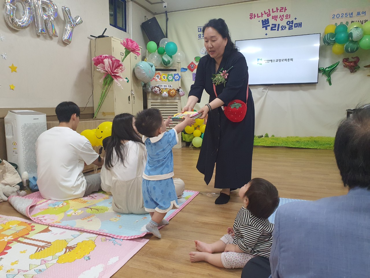 대구서부교회 영아부-전체 사진-69047038176.jpg